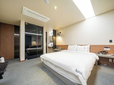 Louis Boutique Hotel
