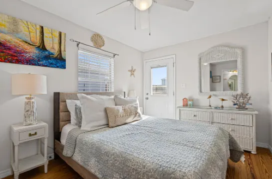 Stunning Gulf Views and Private Pool - Charming Waterfront Retreat 多芬島酒店