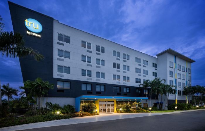 Tru by Hilton Miramar