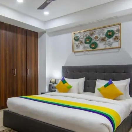 Hotel Fortune Home Noida