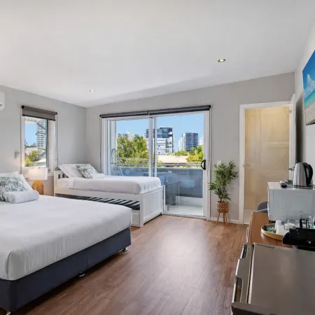Saltwater Villas - Pet Friendly Accommodation Hotels in Mooloolaba