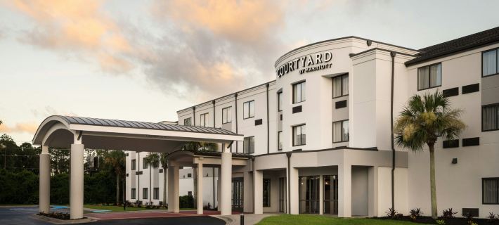 Courtyard by Marriott Brunswick Hotels in Glynn County