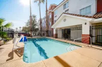 Baymont by Wyndham Chandler I-10 - Pools