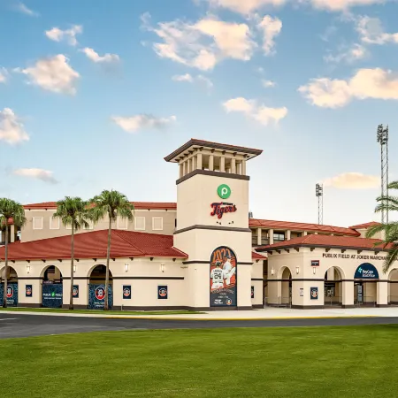 Hyatt Place Lakeland Center