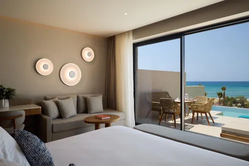 Oros Luxury Beach Resort - Uima-altaat
