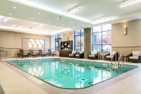 DoubleTree by Hilton Kitchener - Pools