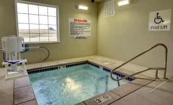 Cobblestone Hotel & Suites - Broken Bow