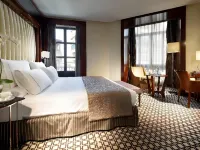 ايروستارز غران فيا Hotels near ألكايسيريا
