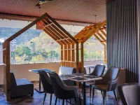 ลา วิสตา เรสซิเดนซี โรงแรมในริชิเคช