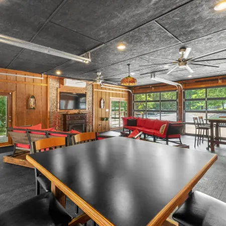 Cool Goose Landing Private Dock Large Deck Game Room 61