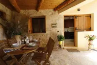 普拉克西西婭傳統之家