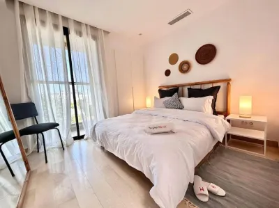 Villa contemporaine S3 piscine & lumière La Marsa Hotels in 