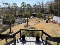 Harbor Lights Resort Waterfront Pool Dock - 4-Star