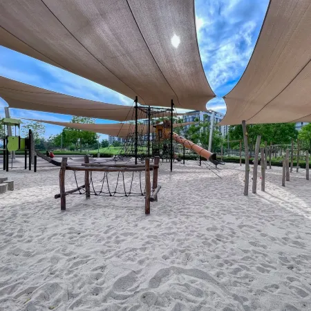 GuestReady - Golden Paradise in Dubai Hills Отели рядом с достопримечательностью «Парк аттракционов Global Village»