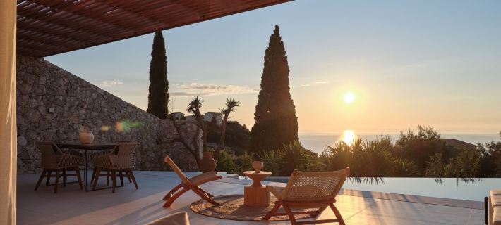 Doci Kelios Suites with private pool Hotels in Elation