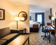 Comfort Suites Oil Center