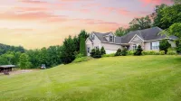 Fairview Vista by Avantstay 10 Mins to Asheville