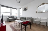 Lovely home in West Midlands