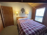 Northwoods Retreat in Eagle River - 3 Bedrooms and 2 Bathrooms - Full Kitchen