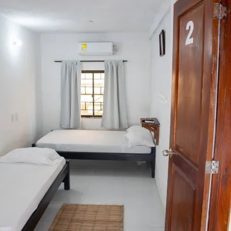 Spacious Coveñas Cabin 4 Bedrooms, close to beach, Pet-Friendly