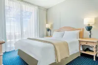 Dolphin Beach Hotel Self Catering Apartments