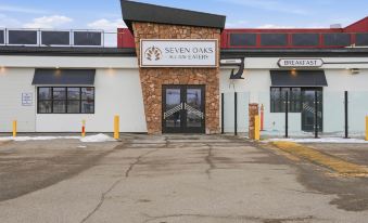 Seven Oaks Hotel Regina, SureStay Collection by Best Western