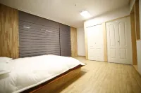 Muan Viento Sol Beach Pension - 3 ดาว