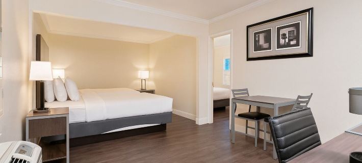El Castell Motel Hotele w: Monterey
