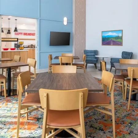 Hampton Inn & Suites Redding