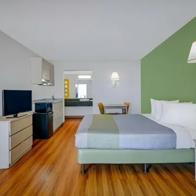 Motel 6 Tallahassee, FL - Downtown Hotels near Cascades Park