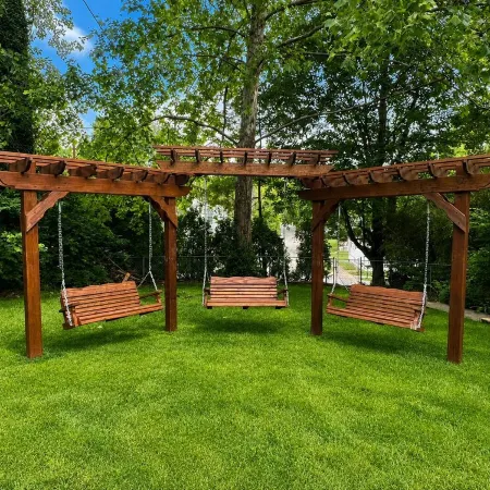 Swing Garden Retreat w/ Fire Pit & Pergola/Sleeps 16 Comfortably