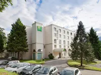 Hôtel Ibis Styles Aix-Les-Bains Domaine de Marlioz - parking