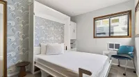 Magic Tree House by Avantstay Fire Pit + Deck + Movie Room Walk to the Beach - Homestays