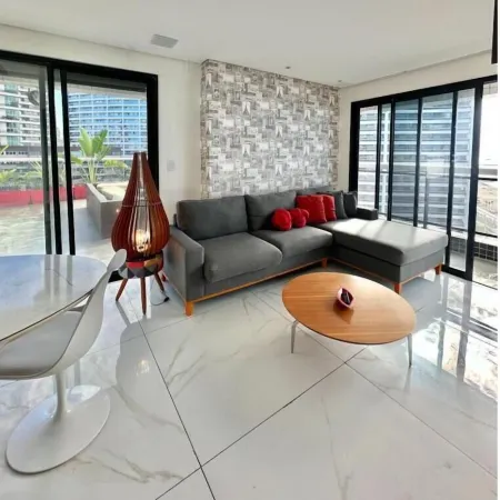 Penthouse Landscape 1403 platinum