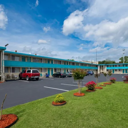Carolina Inn Anderson Clemson Area
