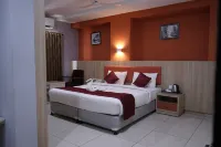 Hotel PL A Residency Tiruchirappalli - Parkering