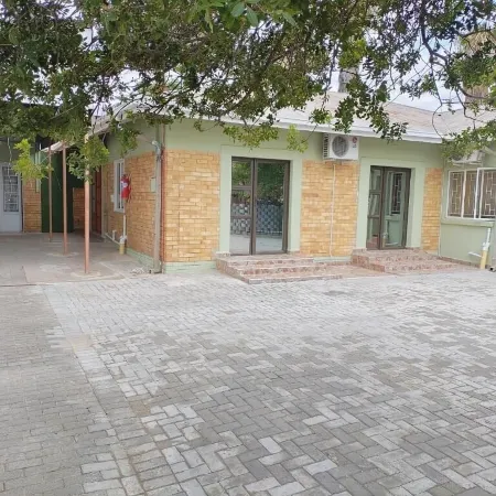 Laroza Guest House