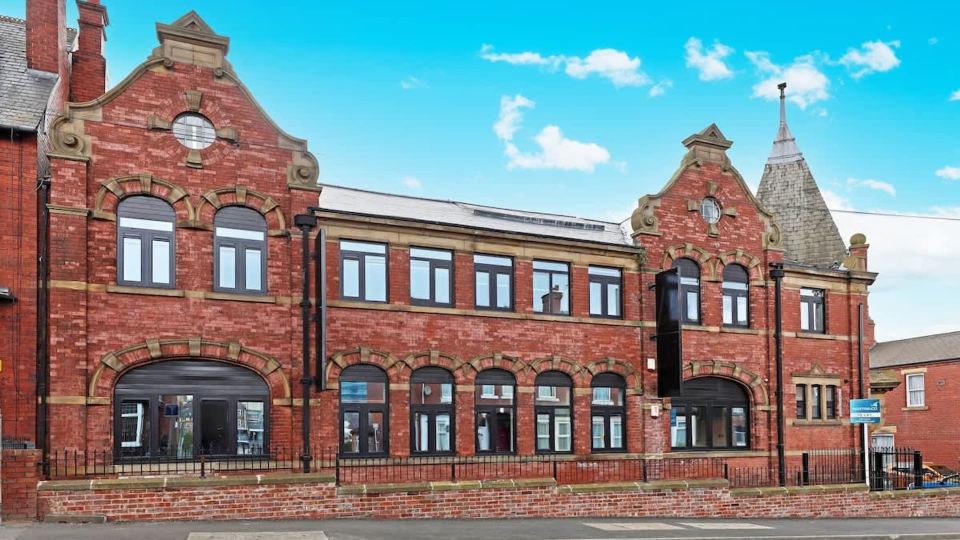 Perfect Booking 2 Bed Flat With Gym Cinema