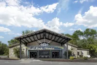 Best Western Plus Revere Inn  Suites - parking