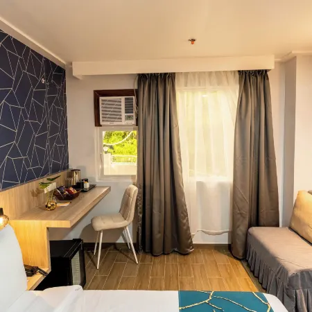 Kuadro Hotel & Suites