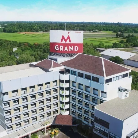 M Grand Hotel Roi Et