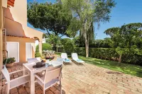 4 Bedrooms Private Pool Close to All Amenities - Villas