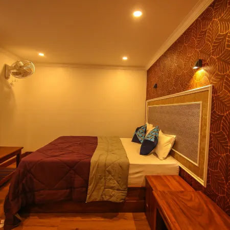 Tharangini Houseboats