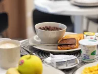 Naples Plaza Downtown Hotels near Ospedale Monaldi