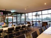 Lakeview Hotel Motel Hotels in Shellharbour