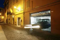 Hotel Cervetta 5 - Airport Shuttle