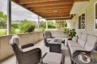 Shaded Patio and Fire Pit: Quiet Kaysville Home - Lejligheder