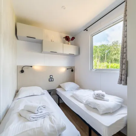 Charming Caravan with Terrace for 6