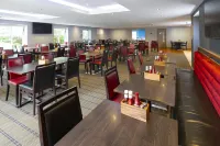 Holiday Inn Express EXETER EAST by IHG - فطور