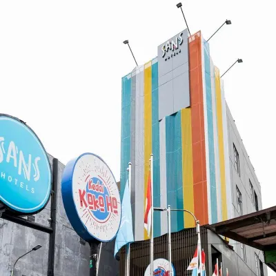 Sans Hotel Puri Indah Jakarta Hotels near Lippo Mall Puri